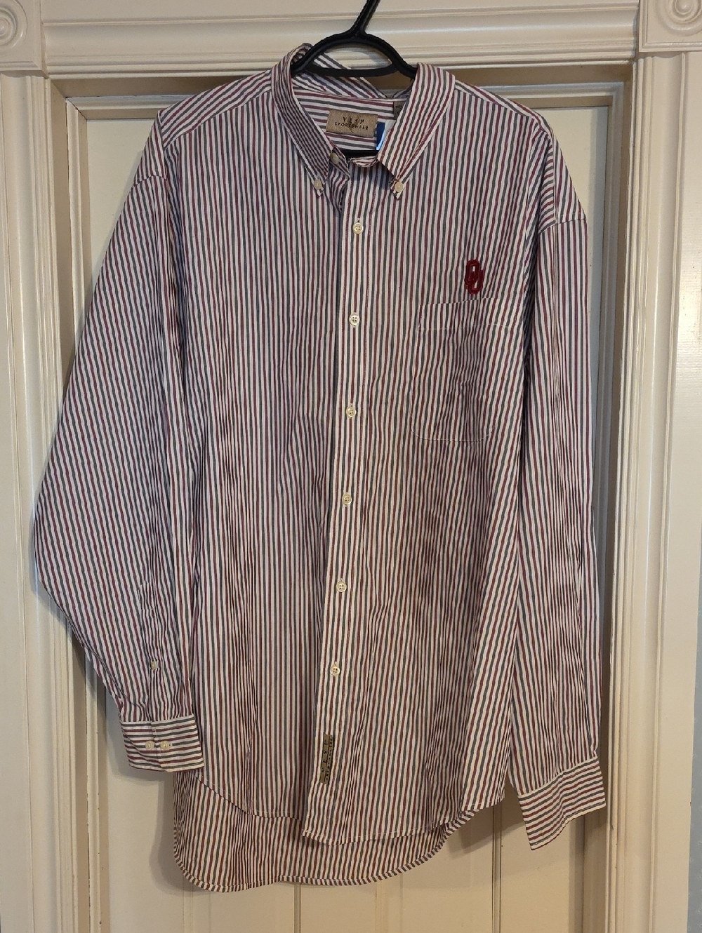 VESI SPORTSWEAR , Long Sleeved , Button Down Wirh Logo OU (OKLAHOMA UNIVERSITY